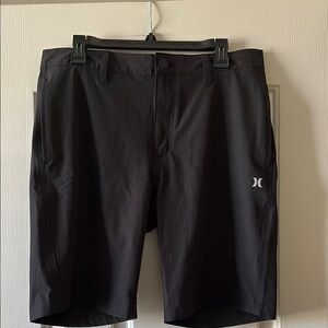 Hurley EUC Men’s black shorts size 34